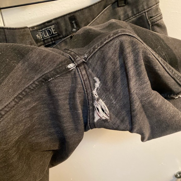 Hot Topic Rude Skinny Shorts - Picture 2 of 6